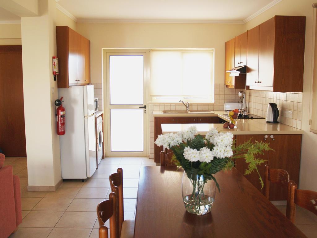 Villas Ithaca Протарас Екстериор снимка