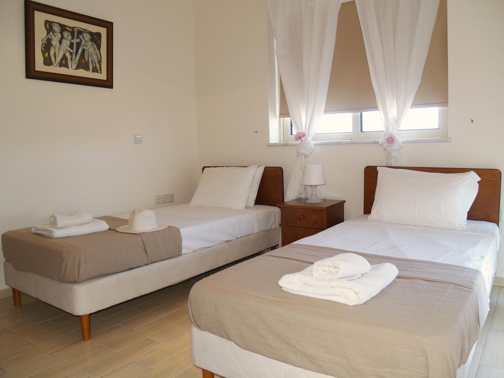 Villas Ithaca Протарас Екстериор снимка