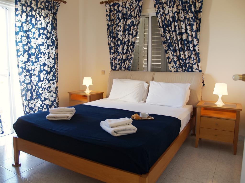 Villas Ithaca Протарас Екстериор снимка