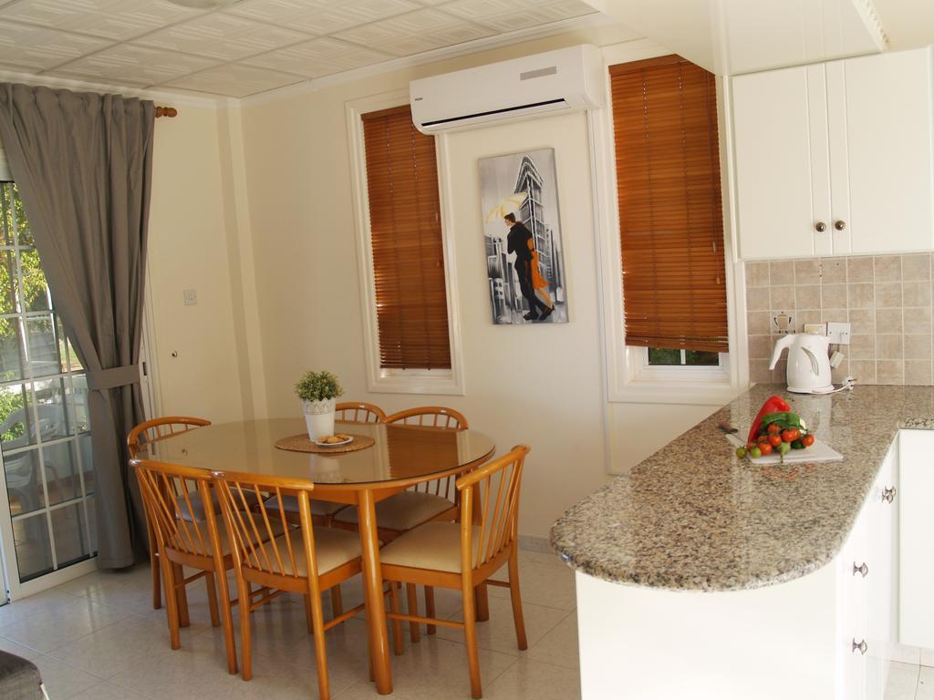 Villas Ithaca Протарас Екстериор снимка