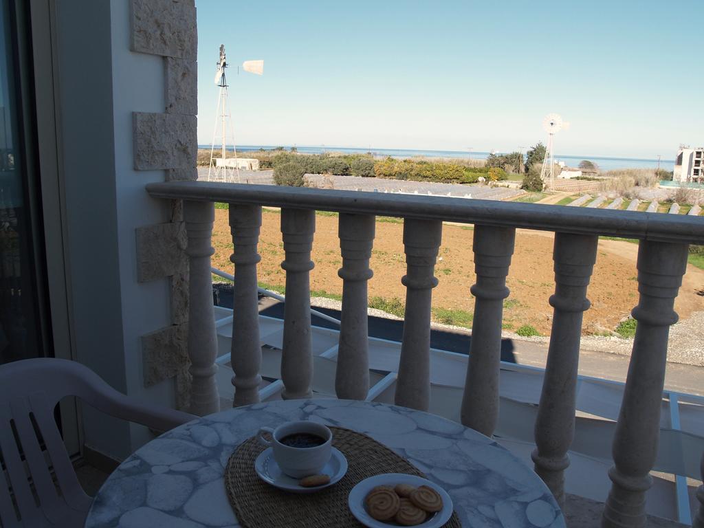 Villas Ithaca Протарас Екстериор снимка